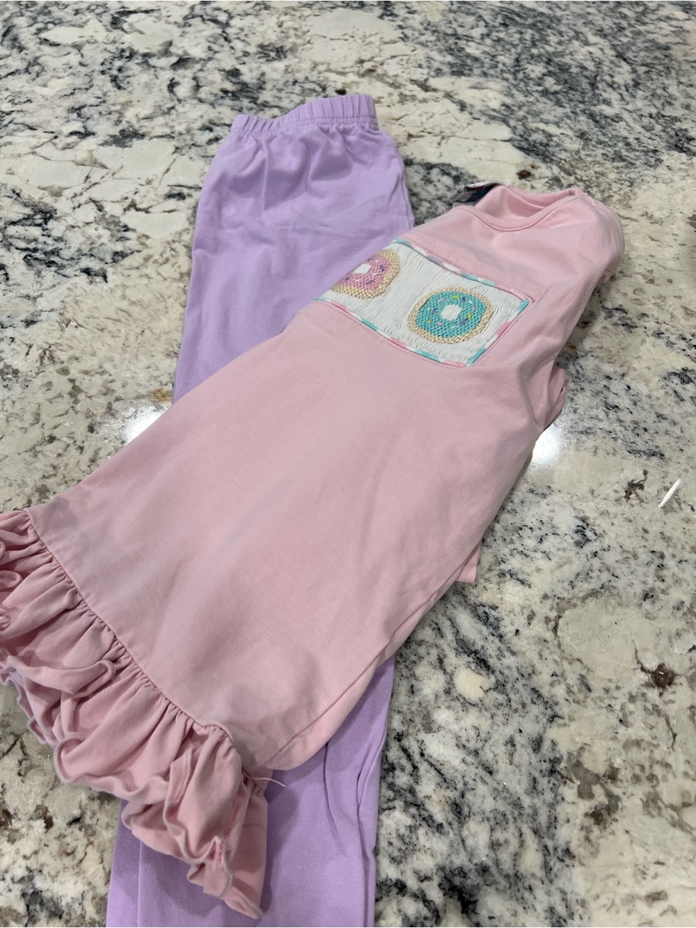The smocking place long sleeve top w/ leggings